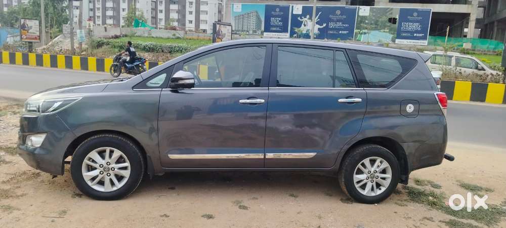 Toyota Innova Crysta 2.4 V 7 Str, 2016, Diesel
