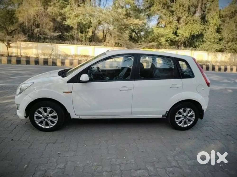 2013 Ford Figo Duratorque  Diesel Titanium 1.4