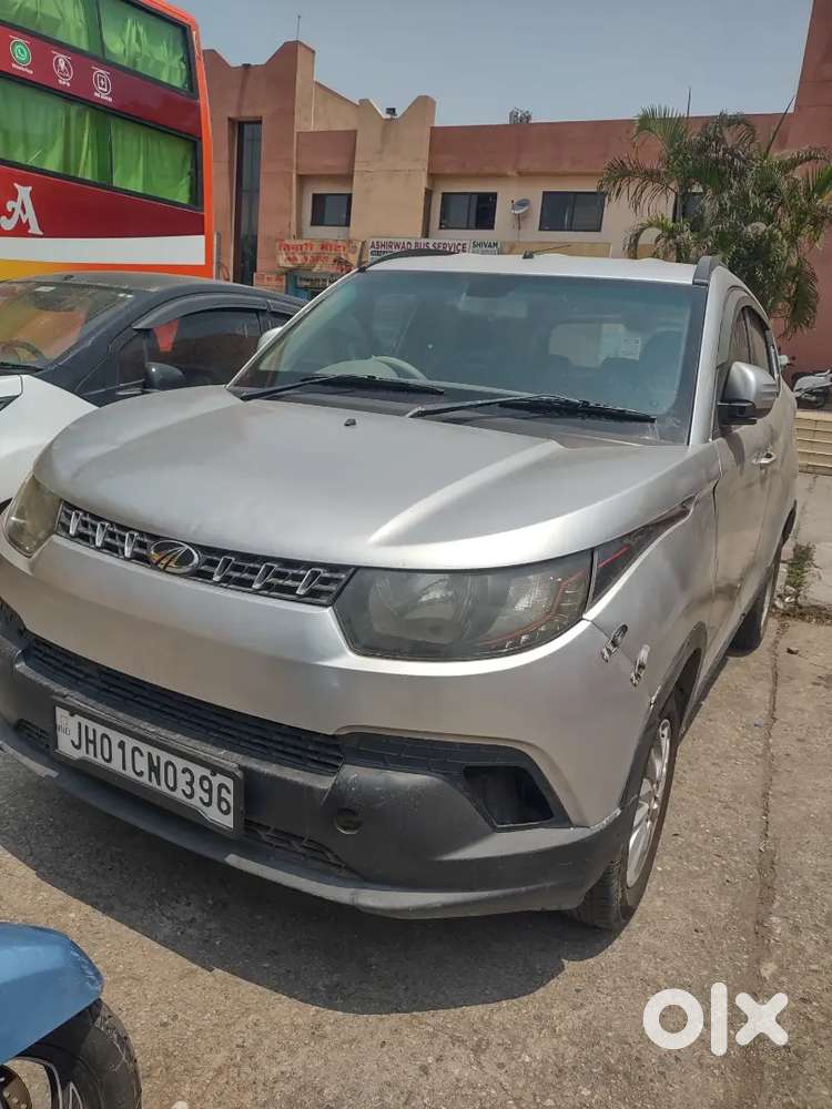 Mahindra Kuv 100 2017