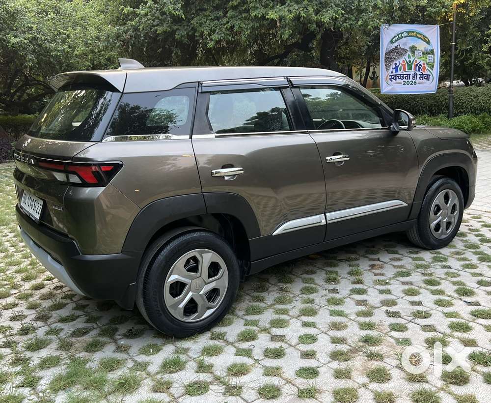 Maruti Suzuki Brezza 1.5 Lxi Smart Hybrid, 2023, Petrol
