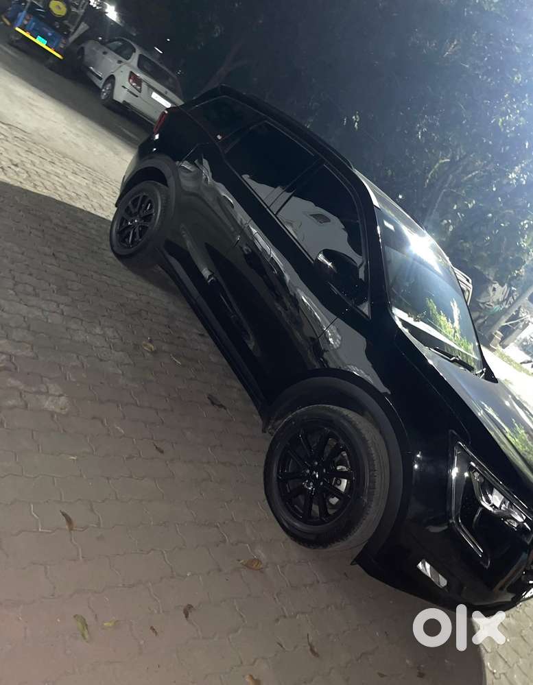 Mahindra Xuv700 Ax7l 2024 Diesel Well Maintained