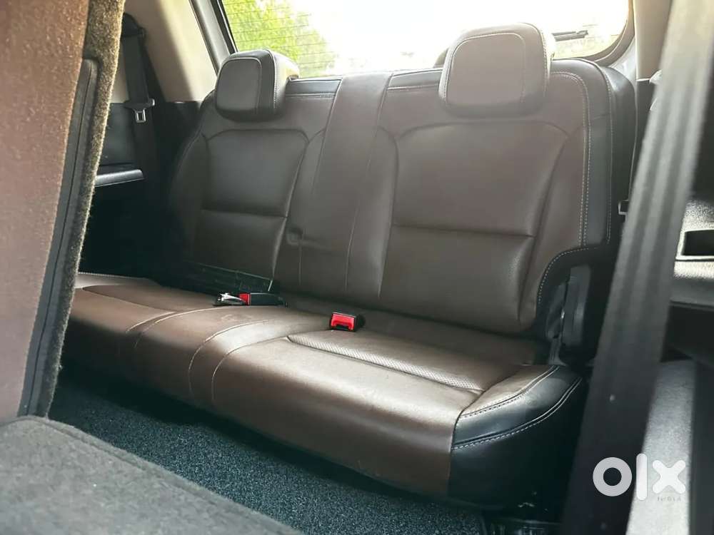 Mahindra Scorpio N Z8 Petrol At 7 Str, 2025, Petrol