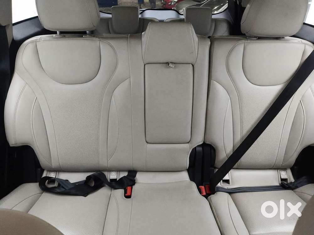 Mahindra Xuv700 2.0 Ax 7 Petrol At Luxury Pack Str, 2023, Petrol