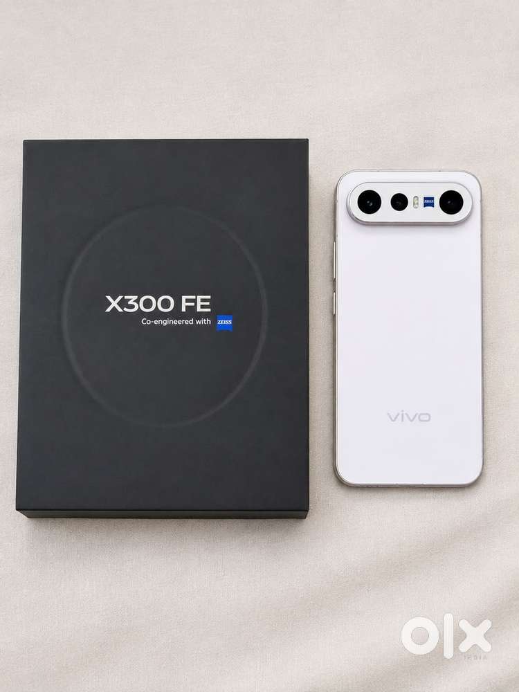 x300 fe 4 months old 256gb neat and good  conition