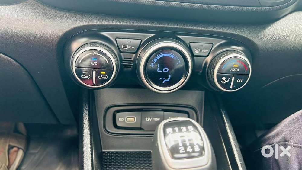 Hyundai Venue 1.5 Crdi Sx (o), 2022, Diesel