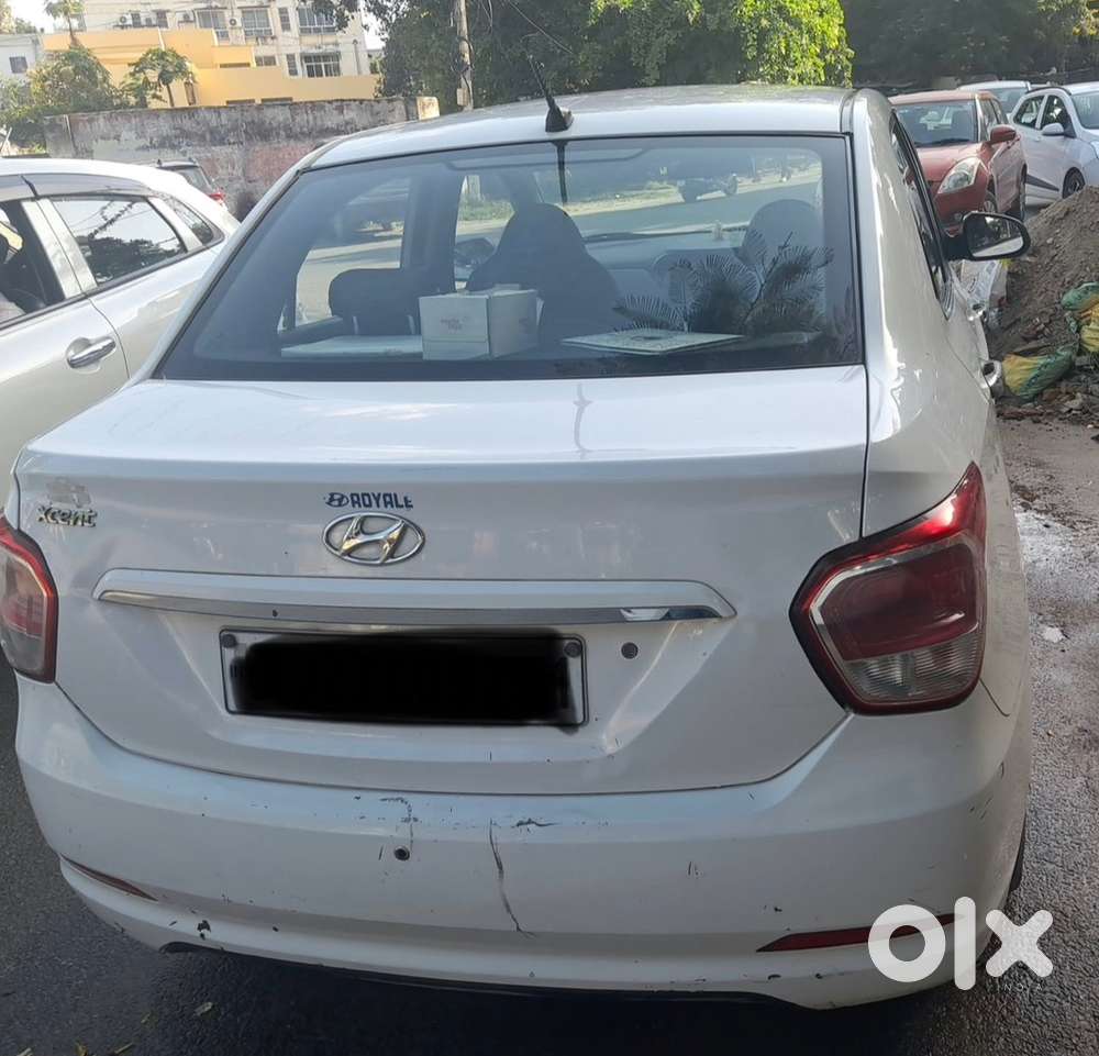 Hyundai Xcent Base 2014