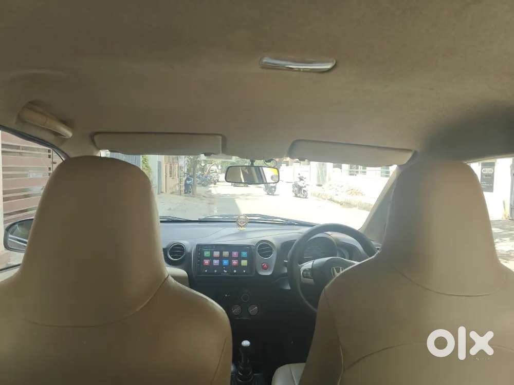 Well-maintained 2013 Honda Amaze