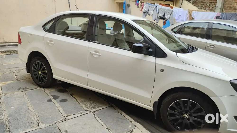 Skoda Rapid Tsi Diesel 2015