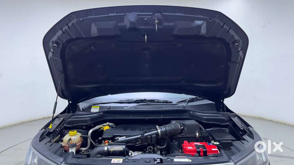 Mahindra Xuv300 W8 Option, 2023, Petrol