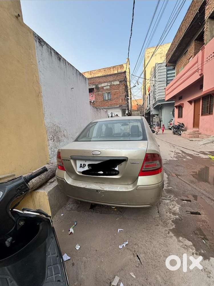 Ford Petrol Car 2006