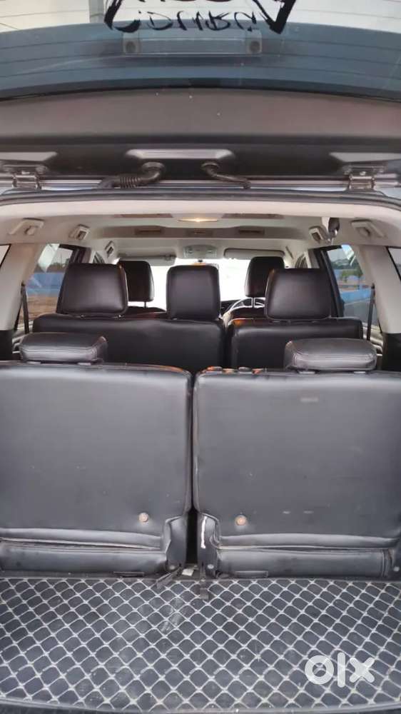 Toyota Innova Crysta 2.4 Mt 2016 Diesel Car