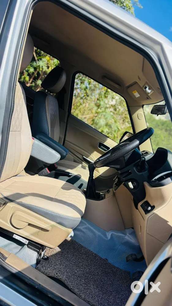 Mahindra Neo