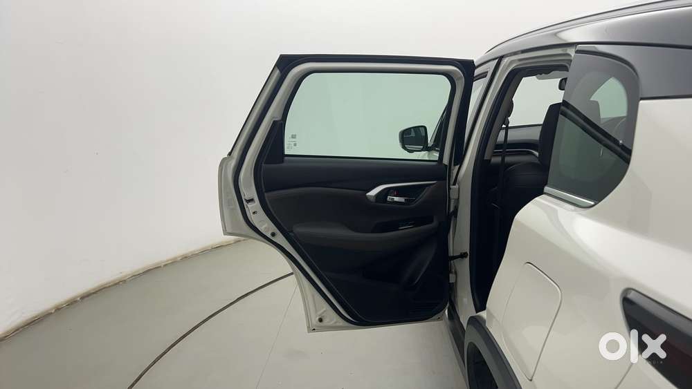 Toyota Urban Cruiser Hyryder V Hybrid Aero Edition, 2023