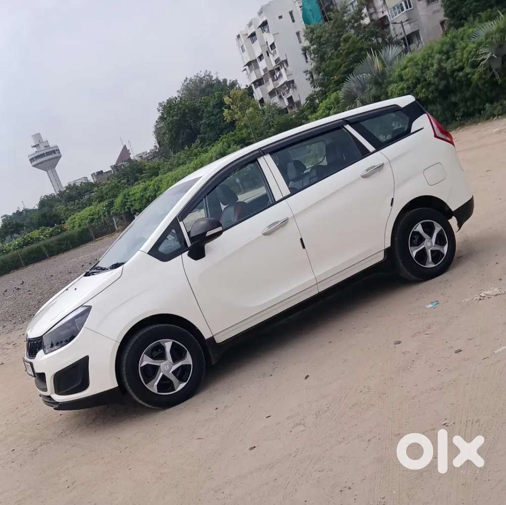 1st Owner Marazzo Diesel 2021