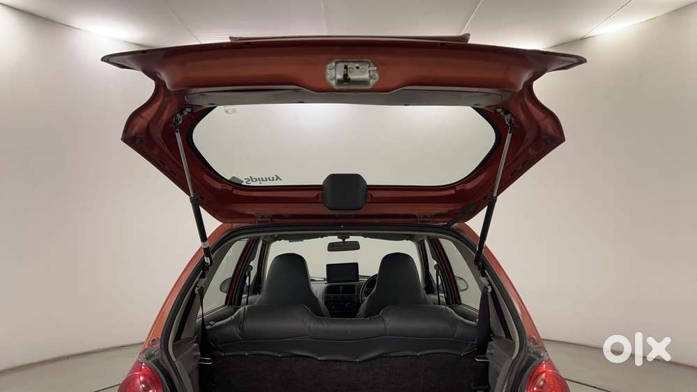 Maruti Suzuki Alto K10 2010-2014 Vxi, 2011, Petrol