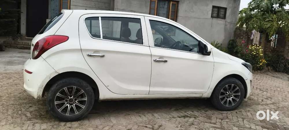 Hyundai I20 2012 Diesel 85000 Km Driven