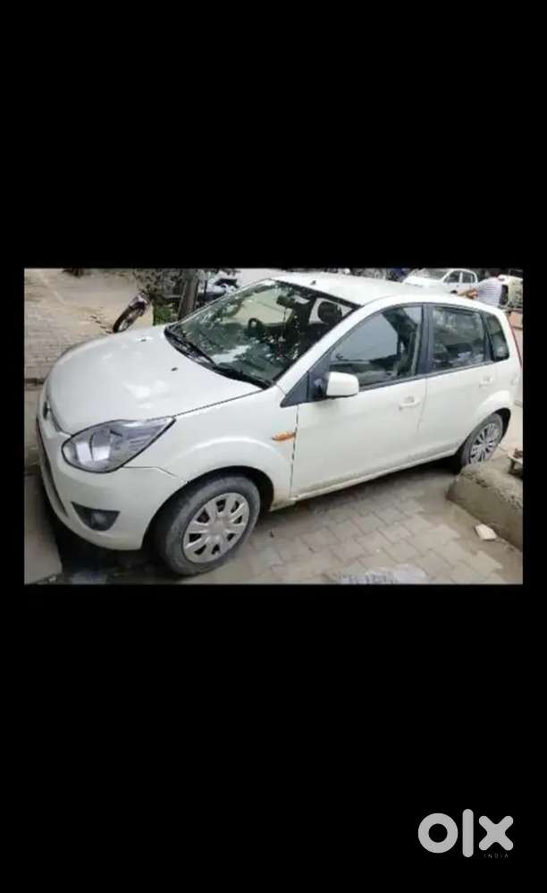 Ford Figo Petrol Lxi 2012