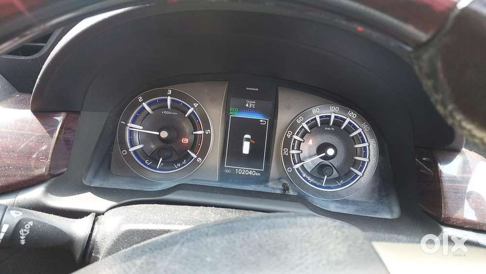 Toyota Innova Crysta 2016 Diesel Well Maintained