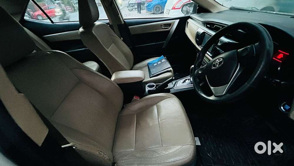 Toyota Corolla Altis 2016