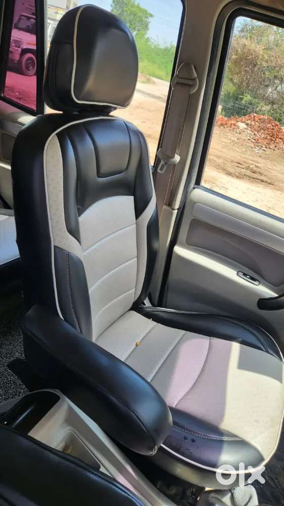 Mahindra Scorpio Classic 2016 मैनुआल डीज़ल