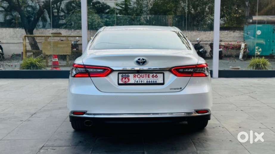 Toyota Camry Hybrid, 2023, Petrol