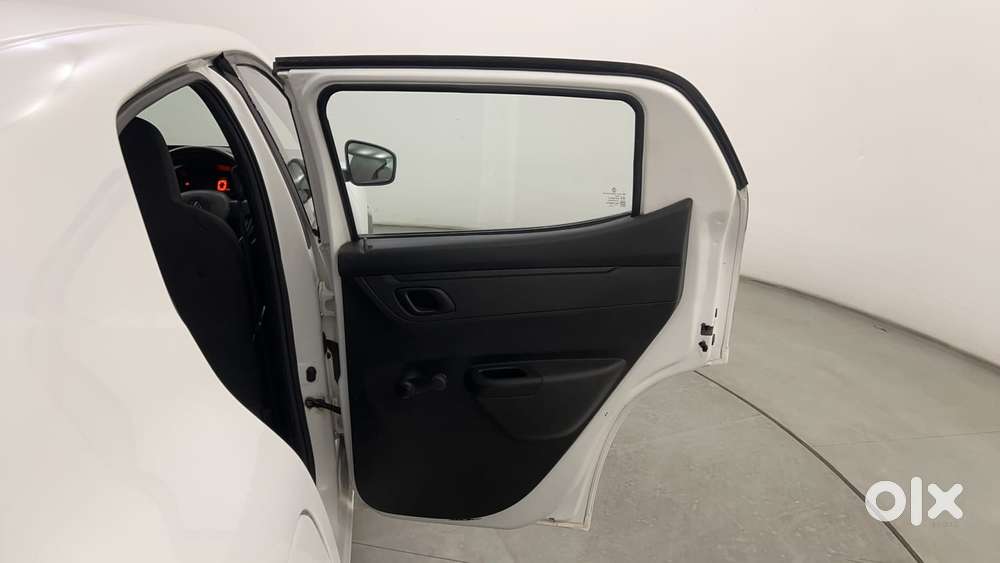 Renault Kwid 2019-ongoing 1.0 Rxt Amt (o), 2017, Petrol