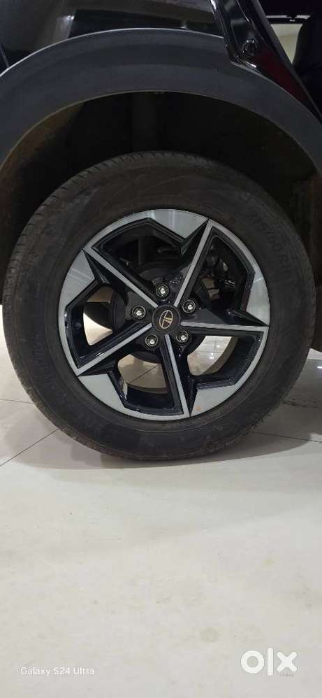 Tata Nexon 1.5 Revotorq Xza Plus (l) Dark Edition, 2026, Petrol