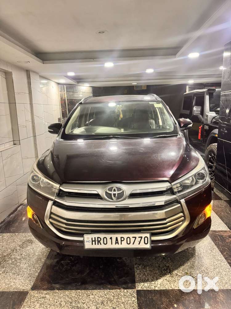 Toyota Innova Crysta 2.4 V 7 Str, 2016, Diesel