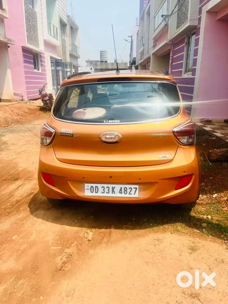 Hyundai Grand I10 2016 Km Driven,take A Test Drive And Decide