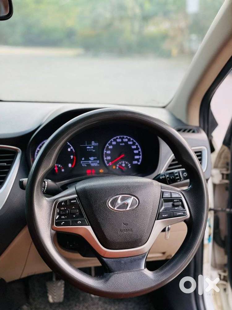 Hyundai Verna 1.5 Sx Petrol Mt, 2019, Petrol