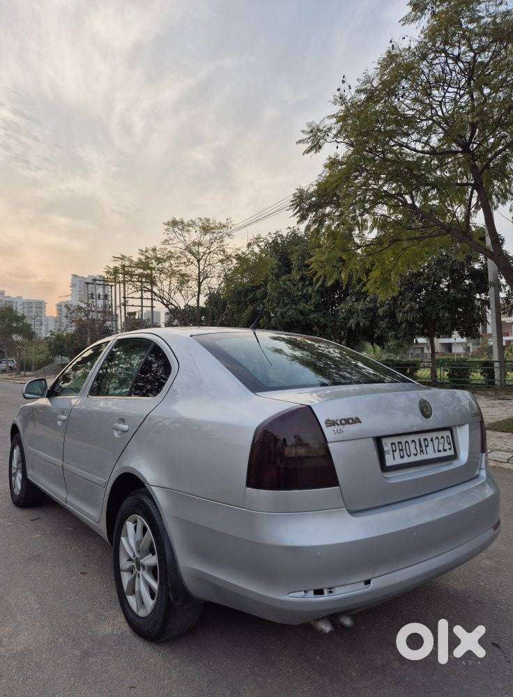 Skoda Laura 2.0 Elegance Tdi Cr At, 2010, Diesel
