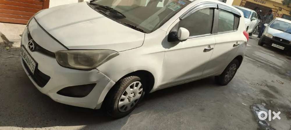Hyundai I20 2013 Petrol /cng Well Maintained