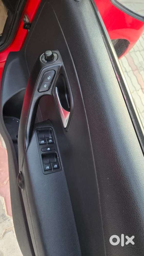 Volkswagen Polo Petrol Comfortline 1.2l, 2017, Petrol
