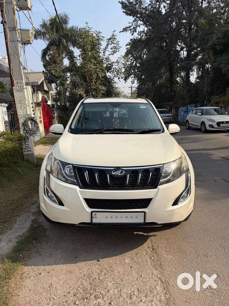 Mahindra Xuv500 2016 Diesel 82000 Km Driven