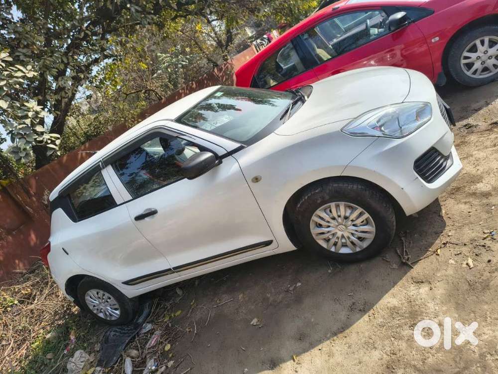 Maruti Suzuki Swift 1.2 Lxi (o), 2021, Petrol
