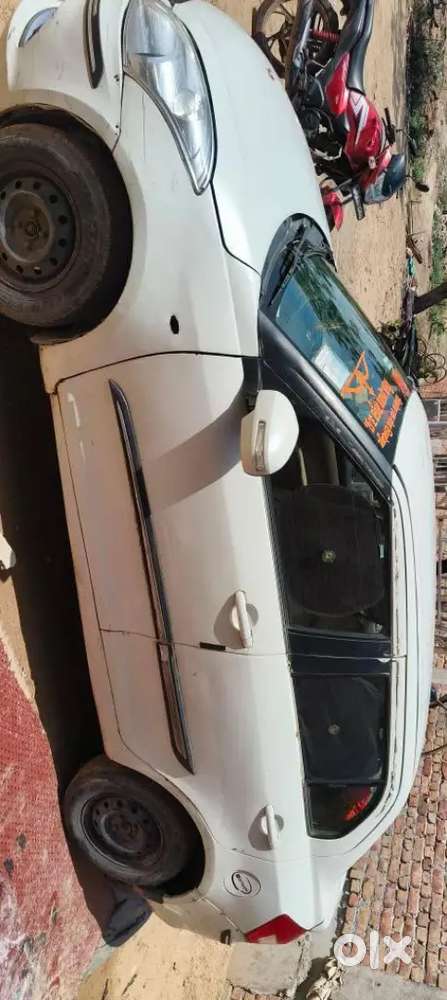 Maruti Suzuki Dzire 2013