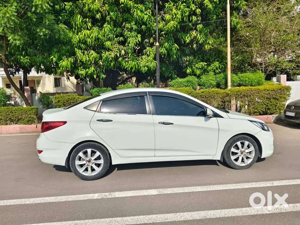 Hyundai Verna Fluidic 1.6 Crdi Sx Opt, 2013, Diesel