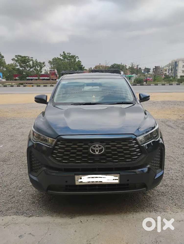 Toyota Innova Hycross 2023 G-slf