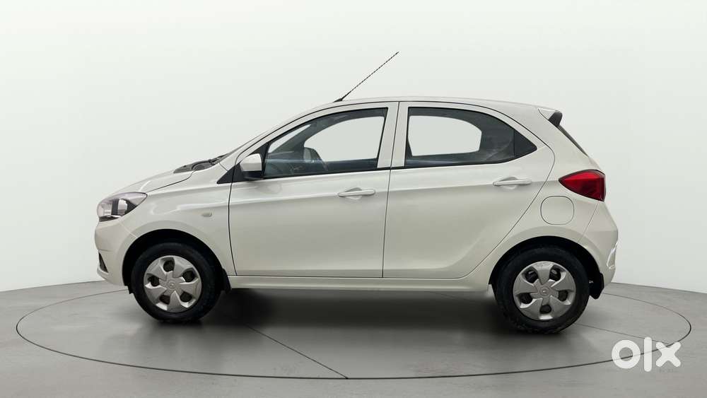 Tata Tiago 1.2 Revotron Xta, 2018, Petrol