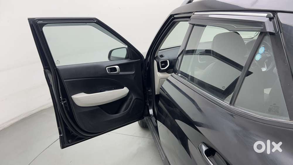 Hyundai Venue [2022-ongoing] 1.2 S, 2024, Petrol