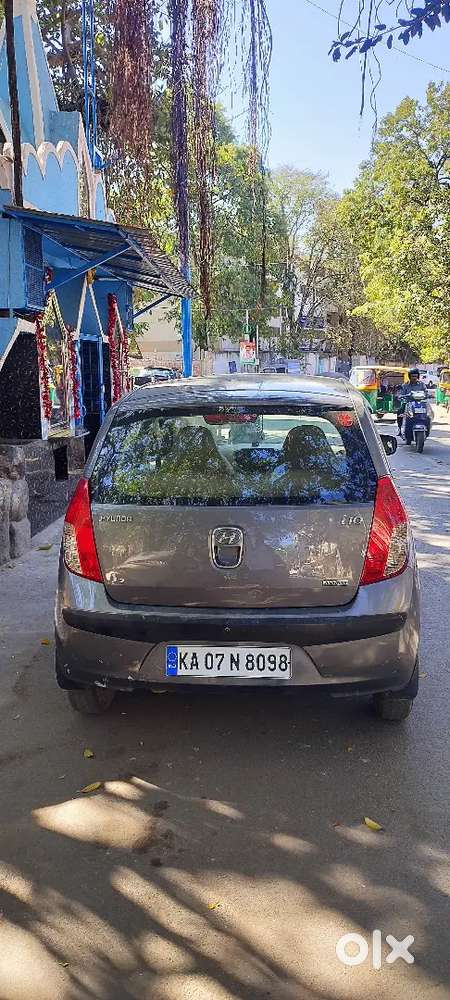 Hyundai I10 2009 Petrol Well Maintained With Some Scratches