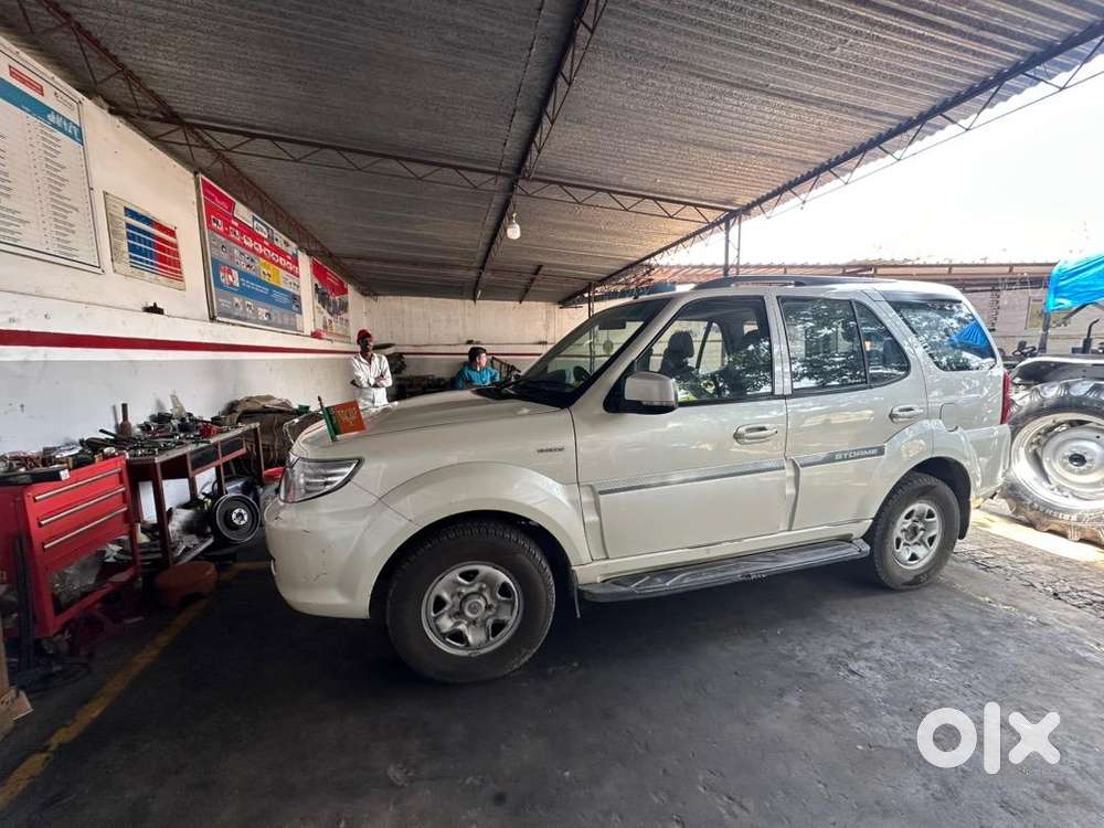 Tata Safari Storme 2016 Diesel Well Maintained