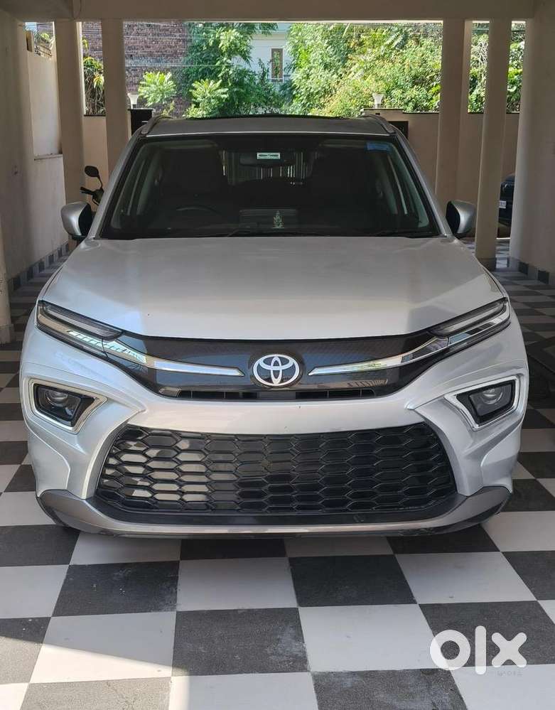 Toyota Hybrid Automatic 2025