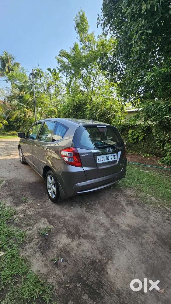 Honda Jazz 2011 2012 Well Maintained
