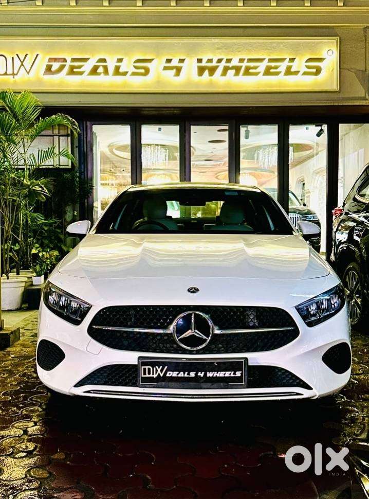 Mercedes-benz A-class Limousine 200, 2024, Petrol