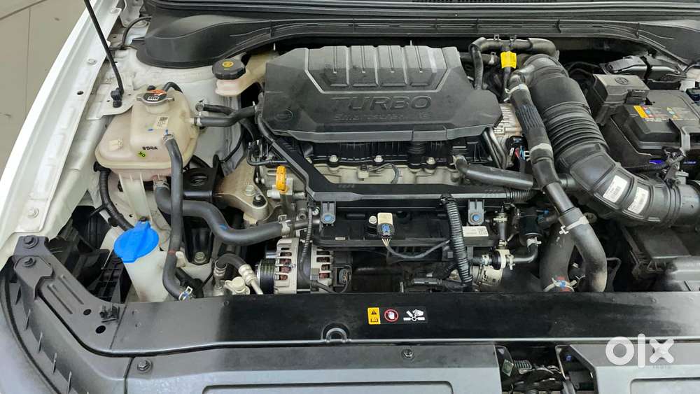 Hyundai Verna 1.5 Sx (o) Turbo Petrol Dct, 2023, Petrol