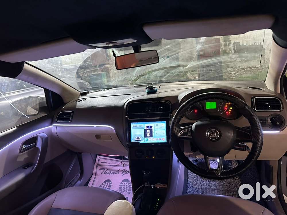 Skoda Rapid 1.6 Petrol 2014