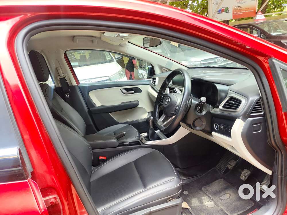 Tata Altroz Xz Plus (s), 2022, Petrol