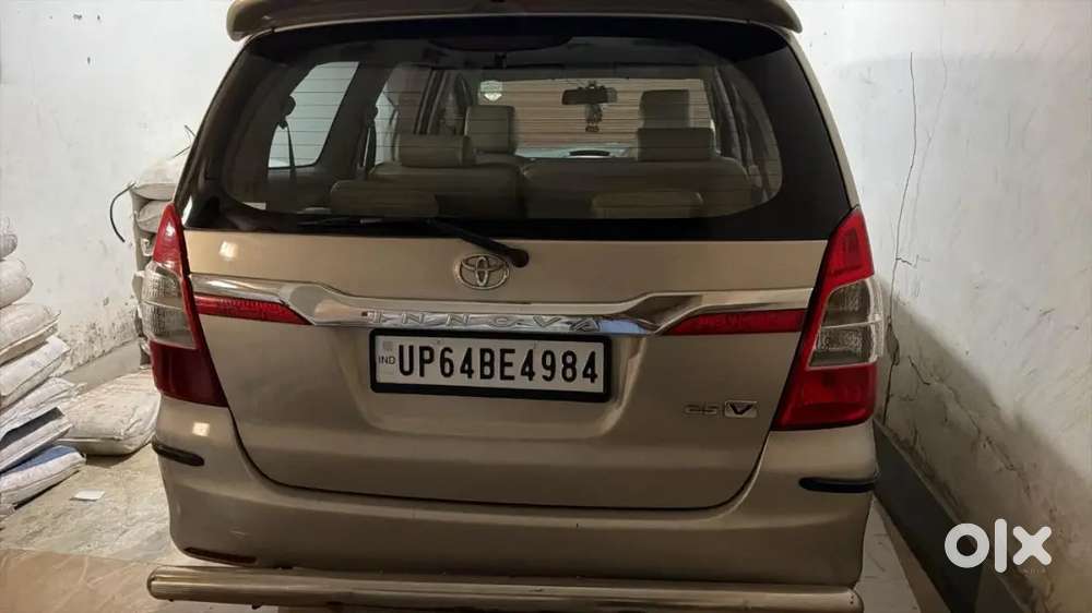 Toyota Innova 2014 Diesel 2nd Owner