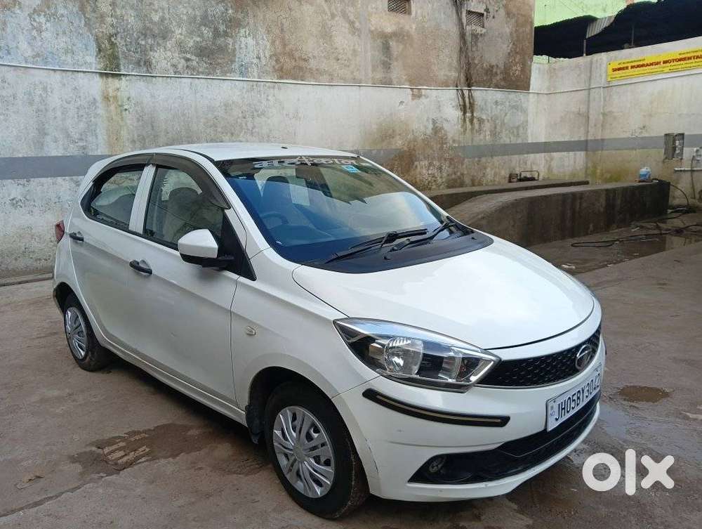Tata Tiago 1.2 Revotron Xta, 2018, Petrol